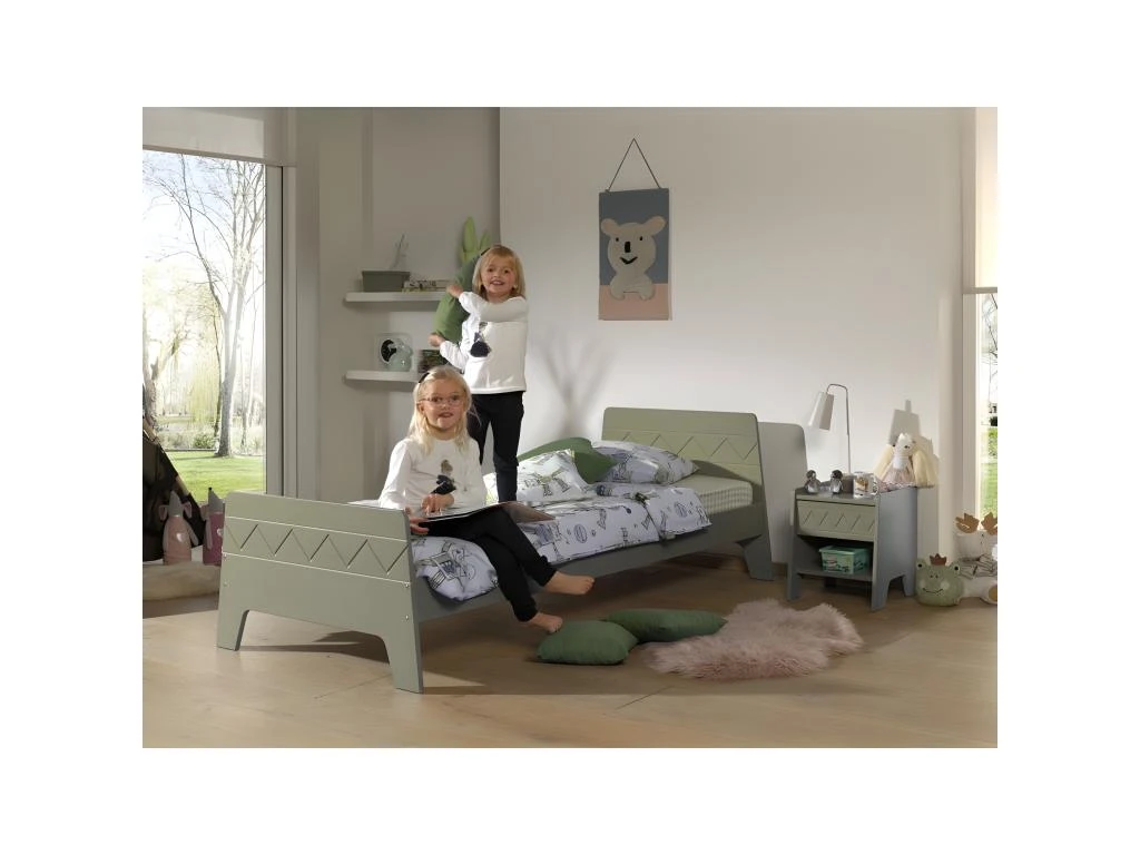 Table De Chevet Enfant "Wynnie" 45cm Vert Olive – Image 3